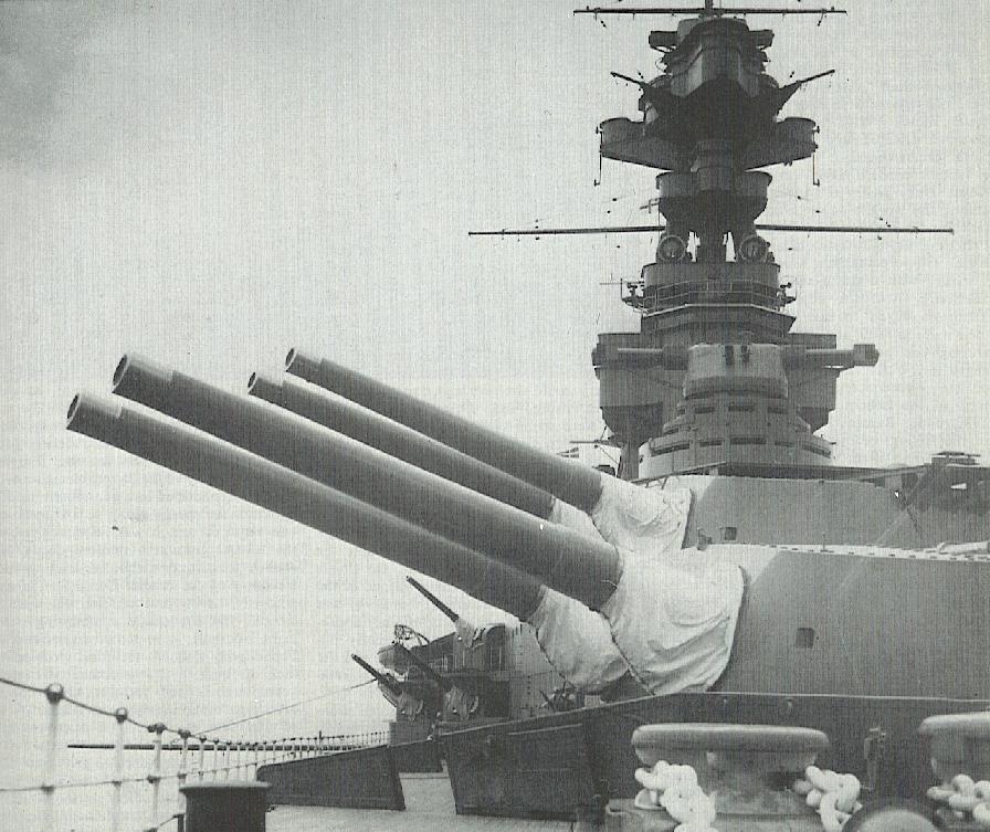 WNBR_15-42_mk1_Hood_guns_pic.jpg